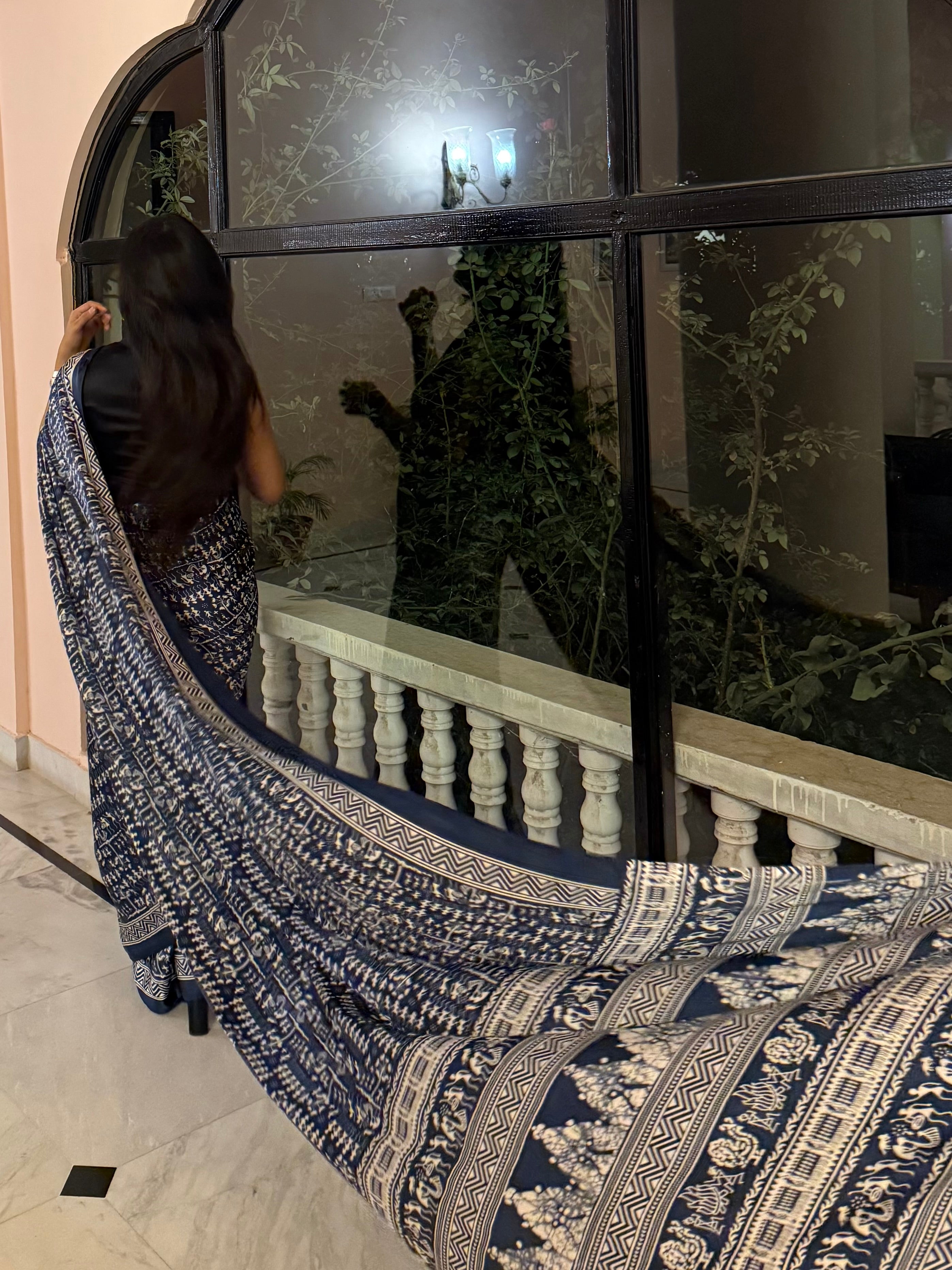 Mayur Darbar Saree – Indigo Warli-Inspired Print Saree with Unstitched Blouse