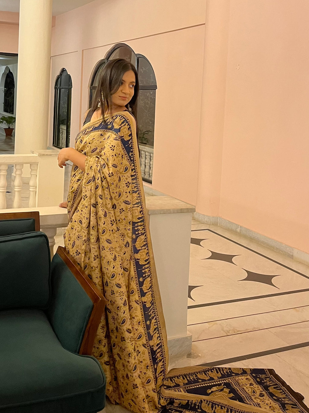 Sheesh Mahal – Ivory & Blue Printed Saree with Unstitched Blouse